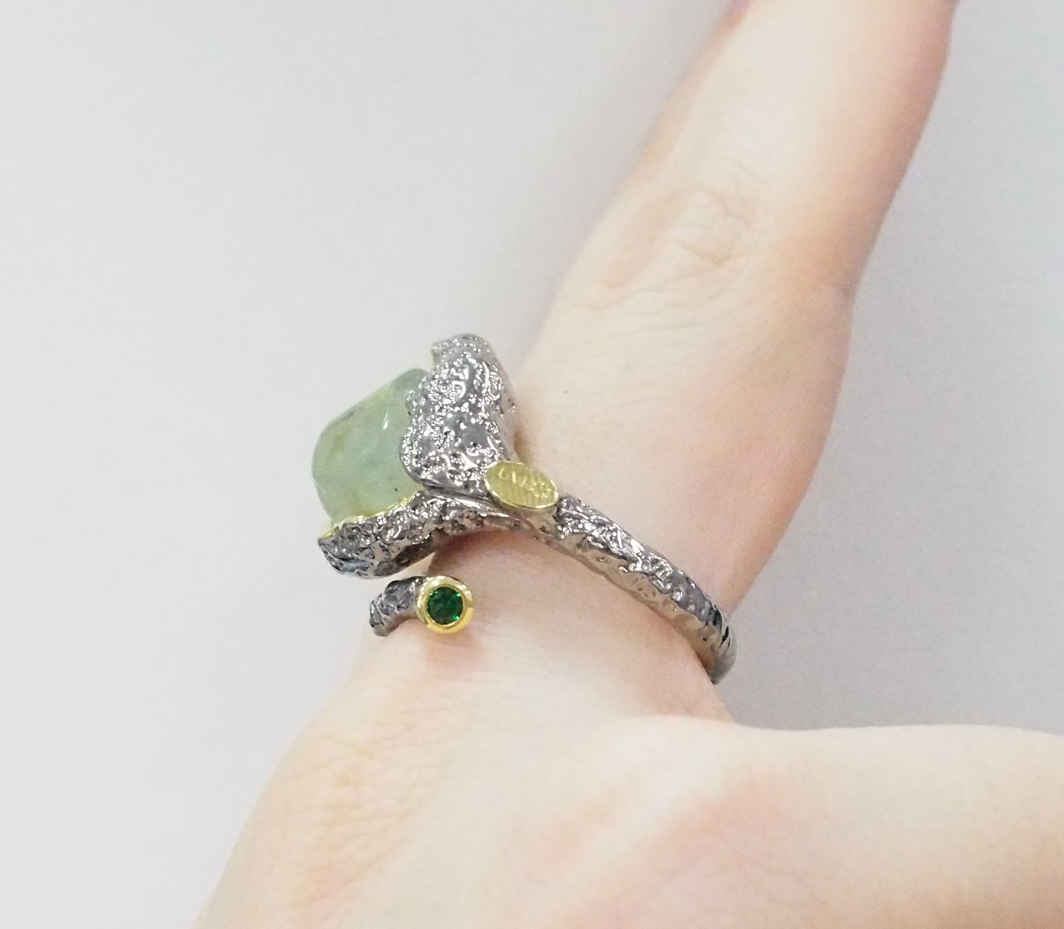 Серебряное кольцо сфлюоритом